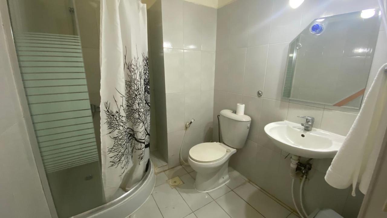 New Park Hotel Amman Esterno foto