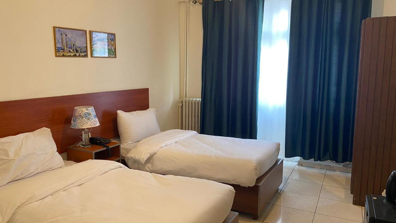New Park Hotel Amman Esterno foto