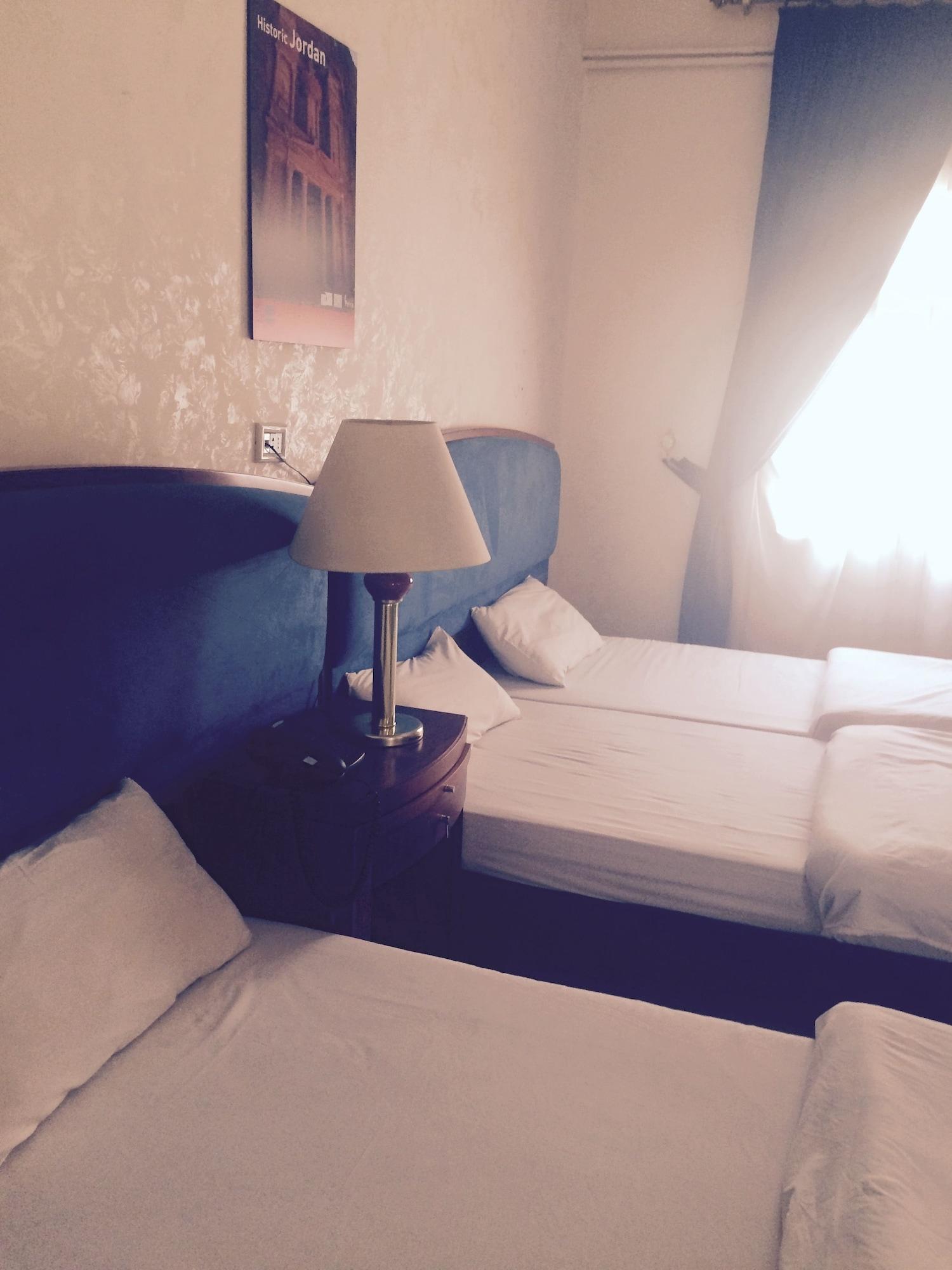 New Park Hotel Amman Esterno foto