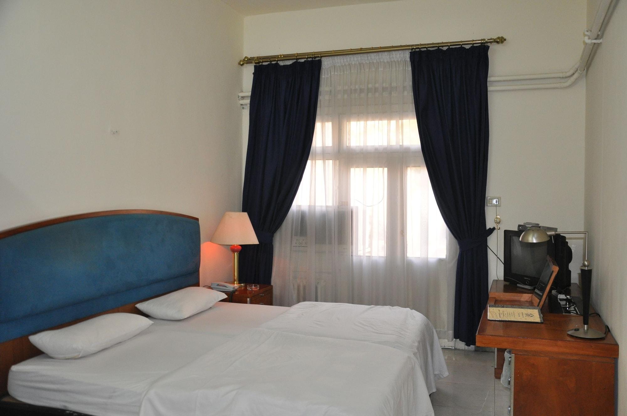 New Park Hotel Amman Esterno foto
