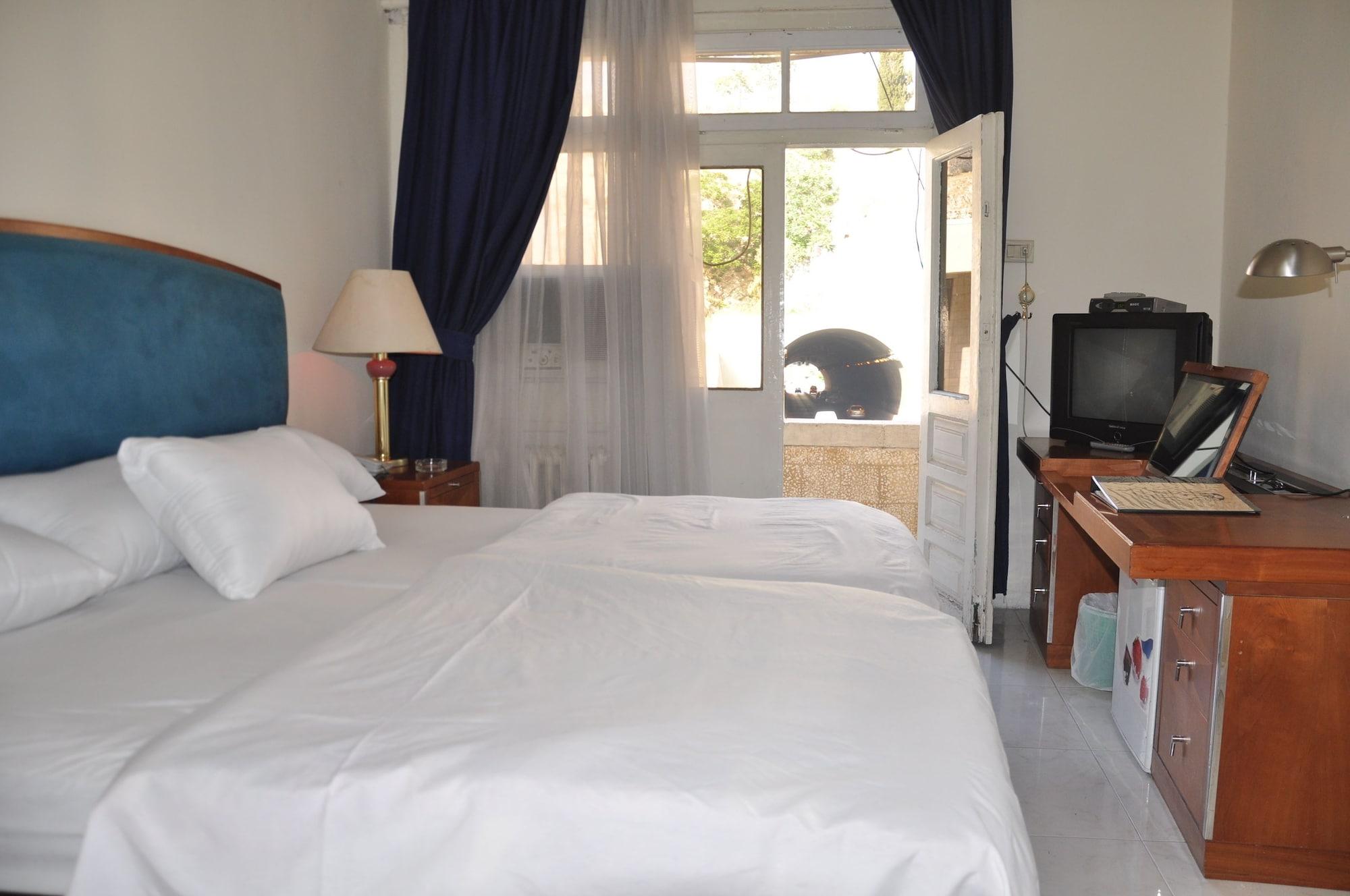 New Park Hotel Amman Esterno foto