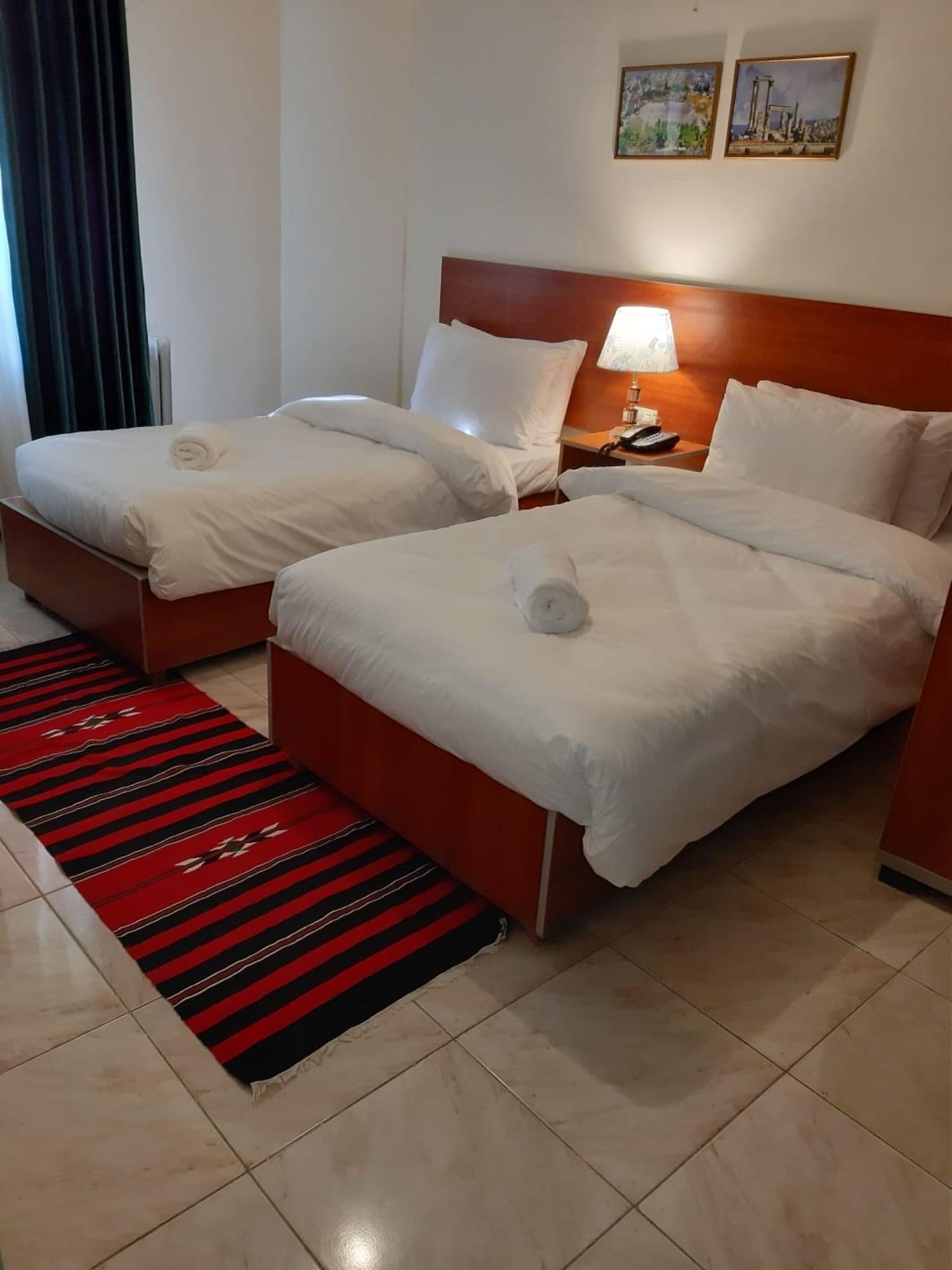 New Park Hotel Amman Esterno foto