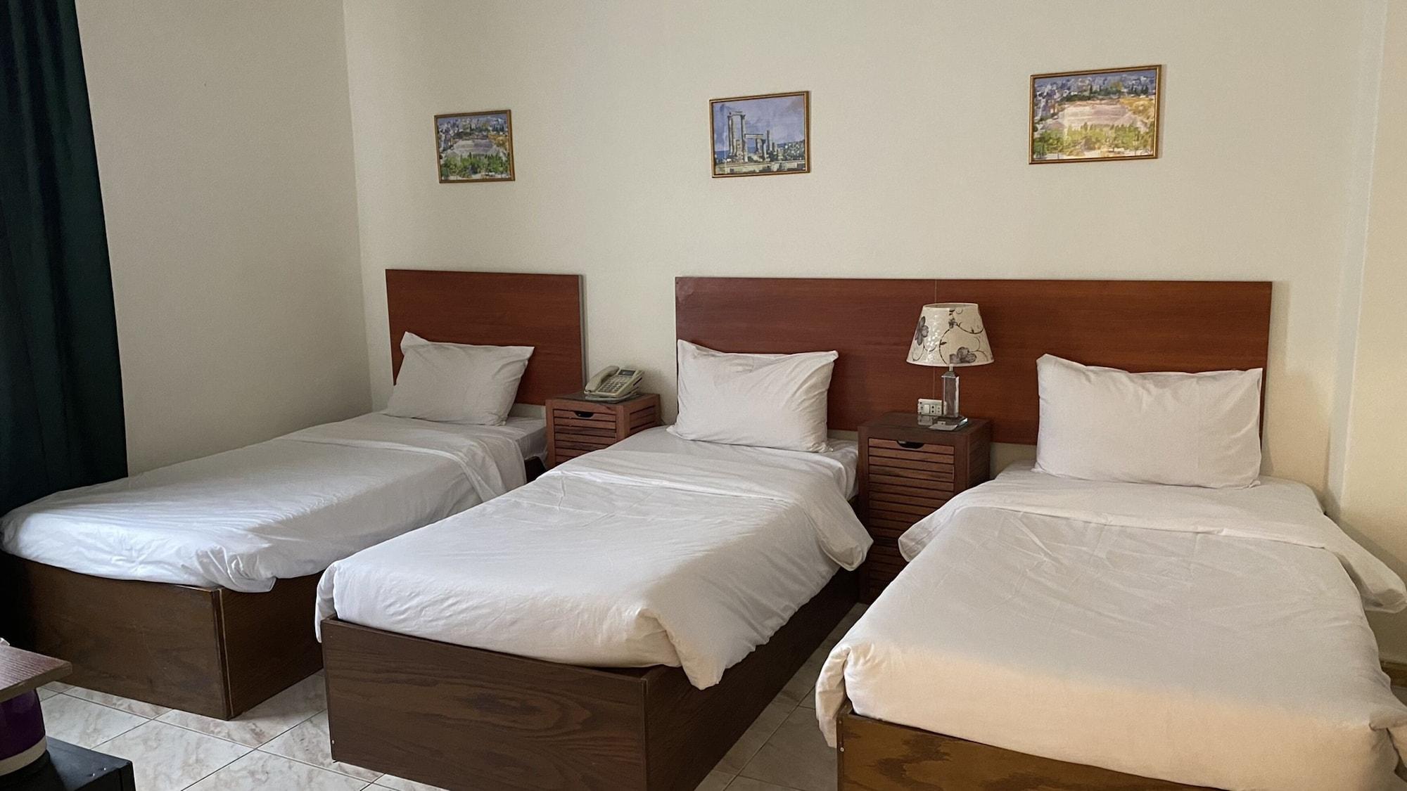 New Park Hotel Amman Esterno foto