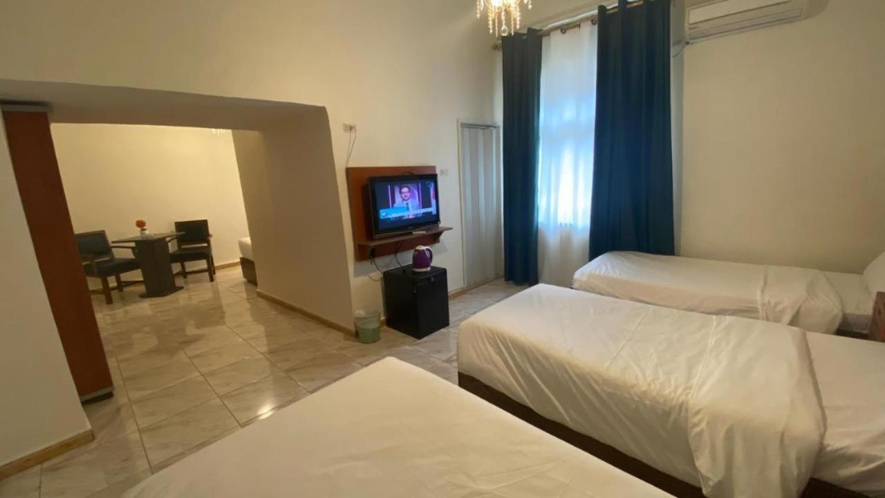 New Park Hotel Amman Esterno foto